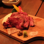 Roppongi Niku To Wain Uchibito - 