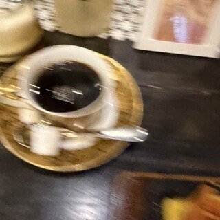 ギャラリー喫茶 ヴィヨン_1