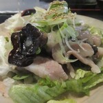 おいしい台所12カ月 - 豚トロ、キクラゲ胡麻塩炒め