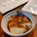 葵屋 - お通しの胡麻豆腐｡