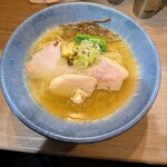 麺屋 鶏恋 - 料理写真:地鶏中華蕎麦 塩