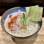 Zweiter Läden - 料理写真:濃香泡醤油らーめん【特製】