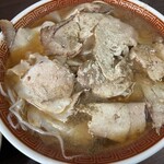 上海総本店 - 「ワンタンチャウシュウメン」（1,150圓）。