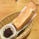 コメダ珈琲店 - 料理写真:小倉トースト