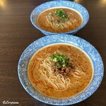 衣正家 - 担々麺