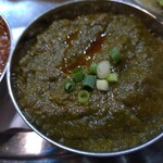 ディープジョティ - ほうれん草チキンカレー