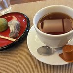 風月堂 - 【和菓子セット(400円)】「薄皮饅頭」と「抹茶」
