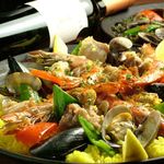 アサリとイカ墨のパエリア