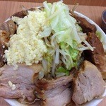 ラーメン荘　歴史を刻め 寺田町店 - 豚が一周