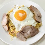 中華料理 豊味軒 - 料理写真:五目焼飯