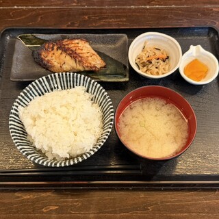 カフェドマデル_2