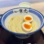 麺や兼虎 - 久しぶり見たけど良い感じの仕上がりの麺！