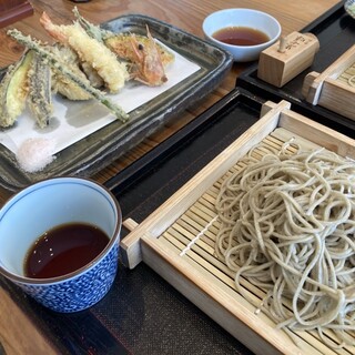 蕎麦専門店 愉庵 - 料理写真:
