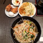토셰 카이힌마쿠하리점 - もやし麺+サラダバー