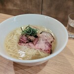 らーめんMAIKAGURA - 和牛頬肉と舞茸の塩らーめん：1460円