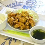 ピースキッチン - メガ鶏の唐揚げ定食