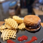 Warren’s Place 2.1 Burgers & Beer - 