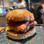 Warren’s Place 2.1 Burgers & Beer - 