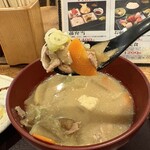 やえす初藤 - 豚汁