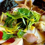 煮干し中華 らーめん 八 - 料理写真: