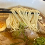 らぁ麺 松しん - 麺アップ