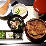 炭焼きうなぎ・かしわ 登河 - ひつまぶし