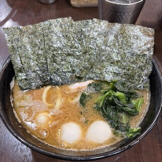 ラーメン 杉田家_0