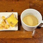 カフェ アルル - スープと前菜