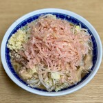 ラーメン二郎 - 小ラーメン・ニンニク・アブラ・岩下の新生姜・岩下の新生姜