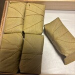 柿の葉すし ひょうたろう - 先に夫が半分食べた