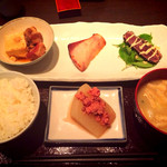 日本料理　日高 - ぶりの西京焼き定食(ふろふき大根とタコのそぼろあん、マグロとゴマのカルパッチョ)
