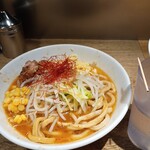 メン ヤード ファイト - 料理写真:★限定 1250円 二郎系の中でも最も不味い 部類！とにかく 塩が大量に入ってんじゃないかと思うぐらい しょっぱくて食べれたもんじゃない！うどんのような極太の麺も生茹で！