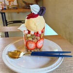 天然酵母のパンとおやつ　Kumu - 横からの図