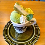 cafe しずく - 抹茶グリーンパフェ