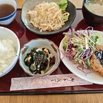 にんじん - 料理写真:日替わり定食。どれもご飯のおかずにならない