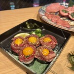 YAKINIKUEN 忍鬨 大阪梅田店 - 