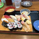 居酒屋桃太郎 - 