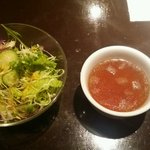 フィンガーズ・クロスト - ランチサラダ、スープ
