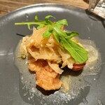 grigio la tavola - 