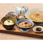 鯛塩そば 灯花 - 料理写真:鯛塩らぁ麺と胡麻鯛茶漬け御膳