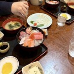 市場食堂 よし - 