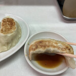 珍々軒 - 早速餃子から、パクり！