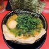 ラーメン 環2家 - チャーシューメン並 、トッピング：ほうれん草、味玉子