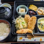 亜朱羅 - 