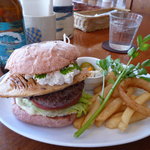 春爛漫！タケノコとリコッタの桃色バーガー