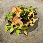 イル ネッビオ - 【写真⑧】ホエーマリネの子羊ランプ肉のロースト ミント・ニラ・ショウガ・バルサミコソース