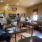 喫茶・軽食 ブルー - 店内