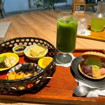 和カフェ Tsumugi - 和のアフタヌーンティー　グリーンティー（冷）