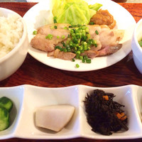 GAZZO - ホエー豚バラのあぶり焼き定食880円