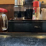 立呑み とんかつ まるや - カウンター